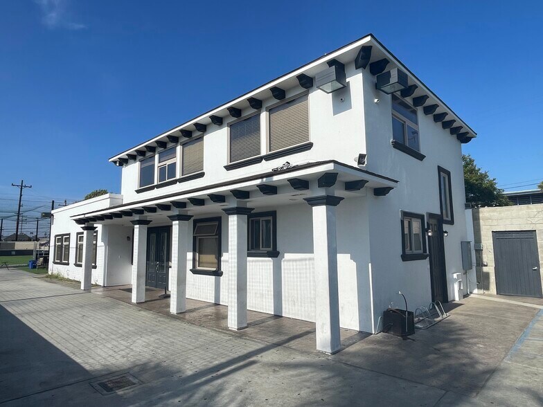 More Photos Of 14000 Halldale Ave, Gardena Industrial For Sale