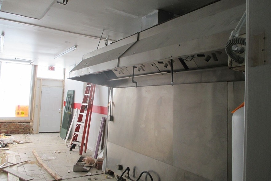 More Photos Of 910 Poplar Grove St, Baltimore Storefront Retail Residential For Sale