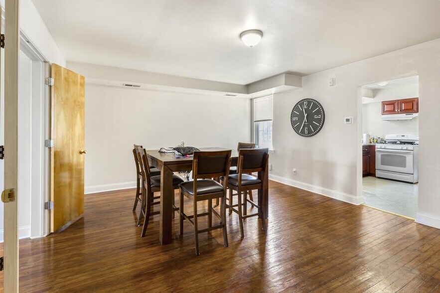More Photos Of 4014 Market St, Philadelphia Storefront Retail Residential For Sale