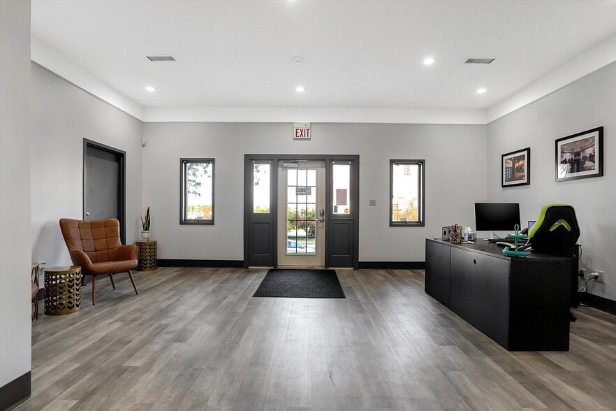 More Photos Of 615 Russell Ave, Indianapolis Medical For Sale