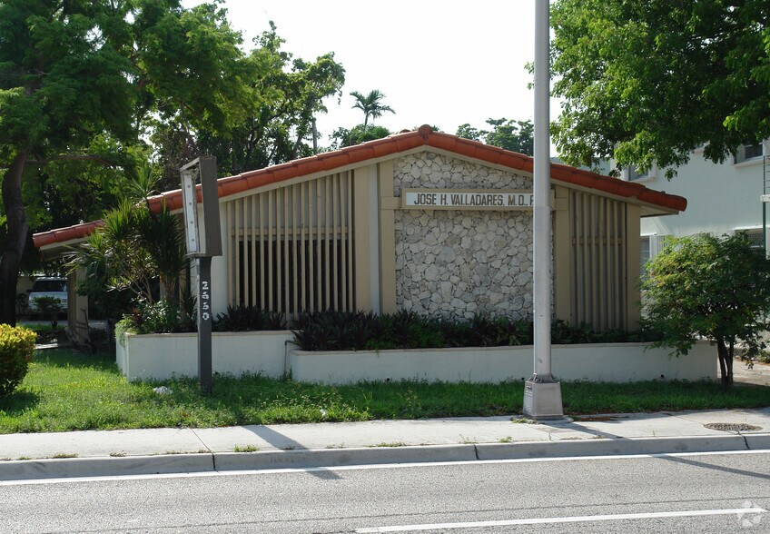 Primary Photo Of 2660 SW 3rd St, Miami Office For Sale