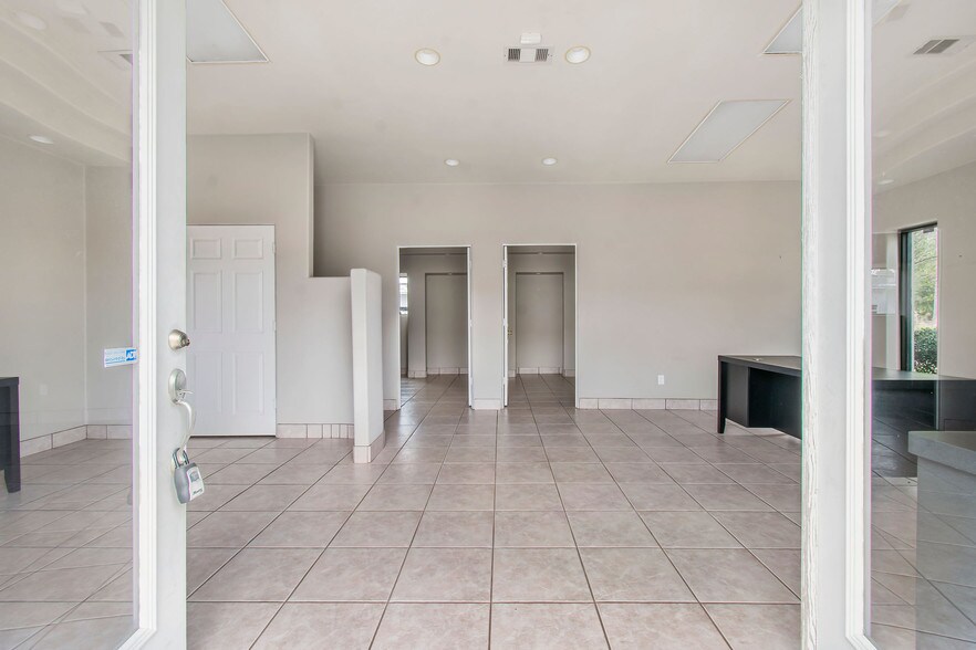 More Photos Of 32219 Tamina Rd, Magnolia Distribution For Lease