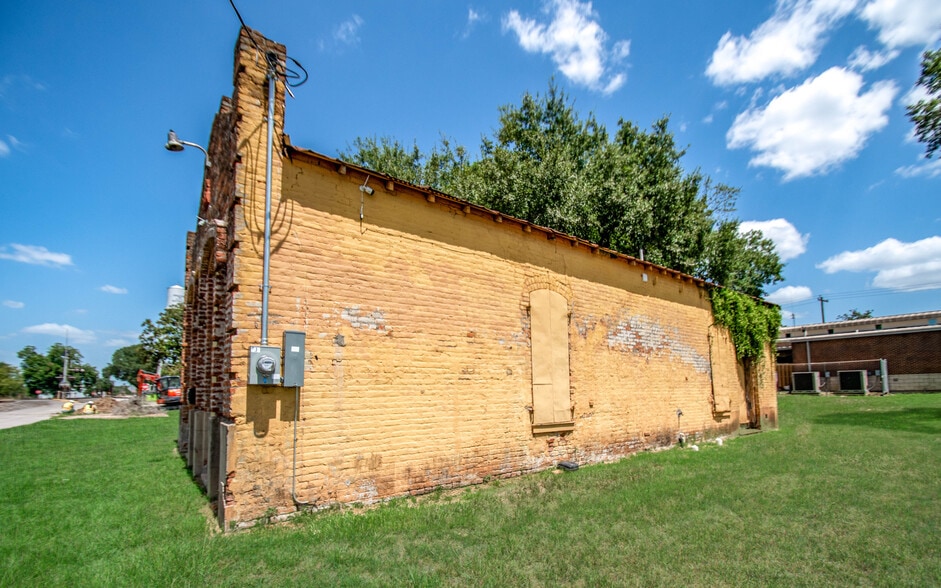 More Photos Of 603 Calhoun St, Richmond Office Residential For Sale