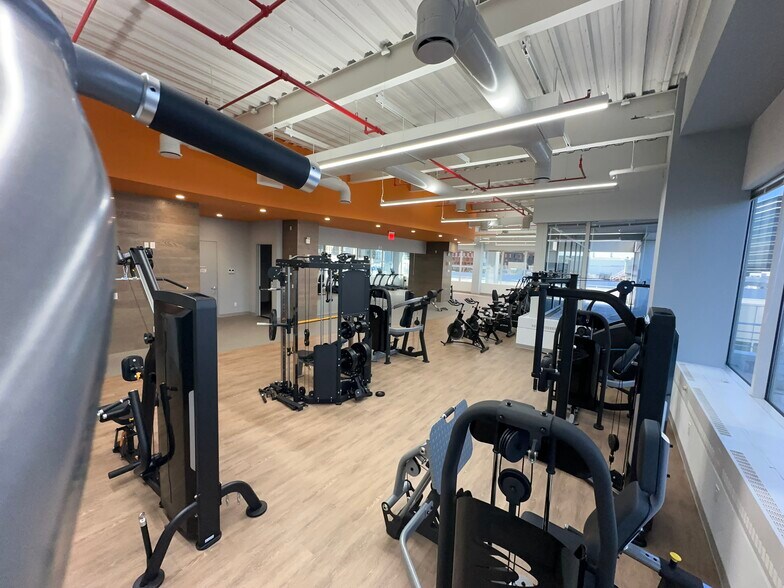 More Photos Of 1085 Raymond Blvd, Newark Office For Lease