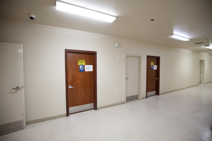 More Photos Of 1001 S 3rd St W, Missoula Manufacturing For Sale