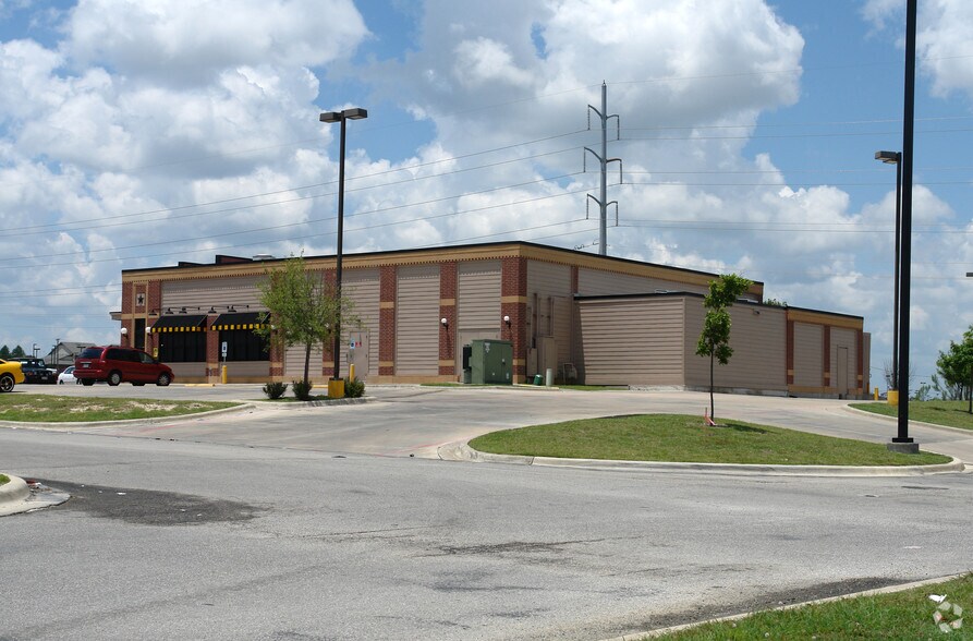 More Photos Of 2401 E Central Texas Expy, Killeen Restaurant For Sale