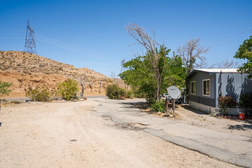 More Photos Of 34220 Cheseboro Rd, Palmdale Multifamily For Sale