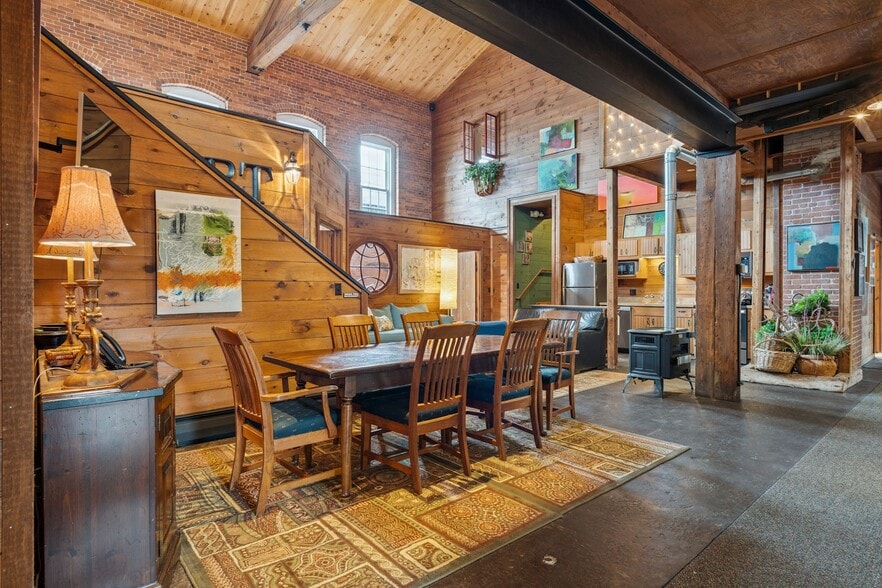 More Photos Of 26 Howland St, Plymouth Office For Sale