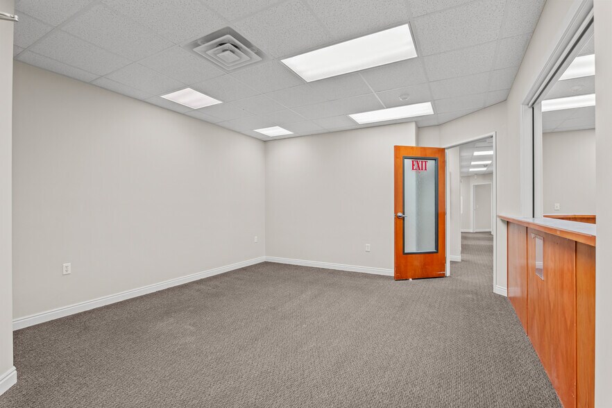 More Photos Of 411-423 N Orem Blvd, Orem Medical For Lease