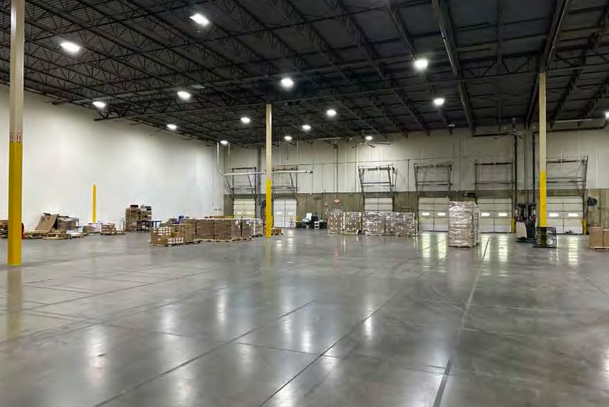 More Photos Of 4438 Muhlhauser Rd, West Chester Distribution For Lease