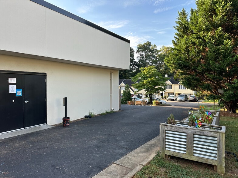 More Photos Of 2200 New Bern Ave, Raleigh Office For Sale