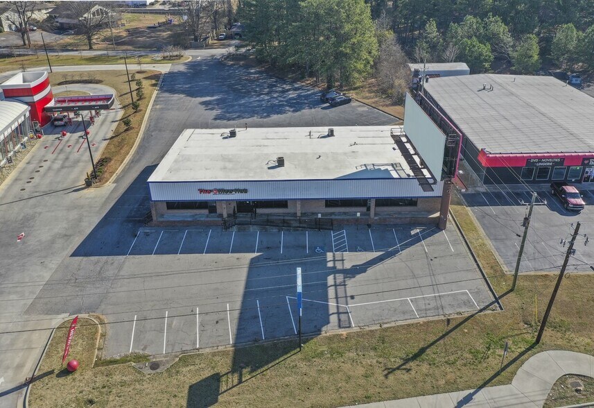 More Photos Of 8180 Tara Blvd, Jonesboro Freestanding For Sale