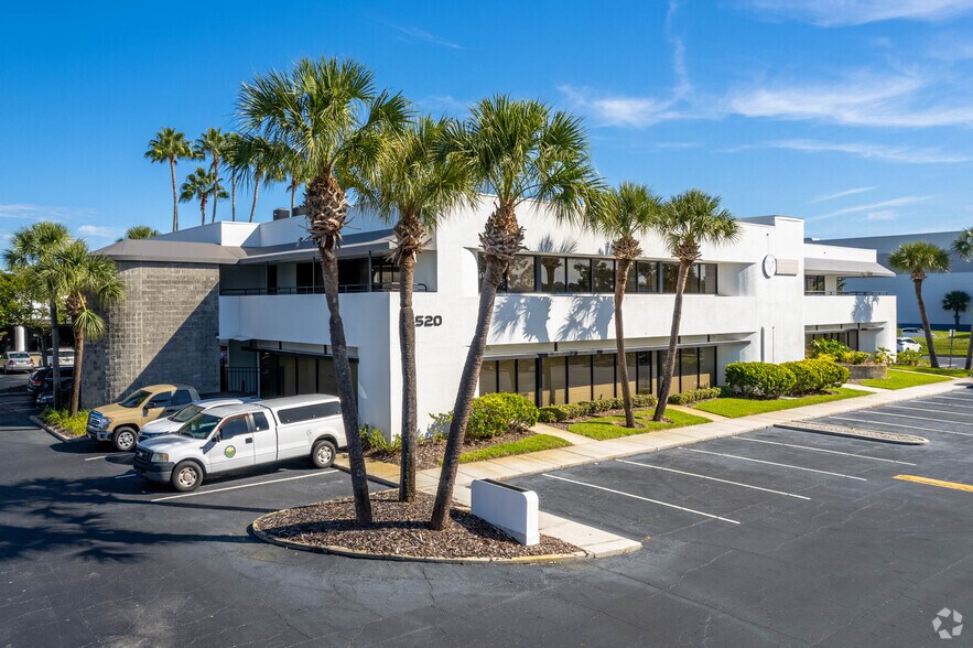 More Photos Of 4520 Oak Fair Blvd, Tampa Office For Lease