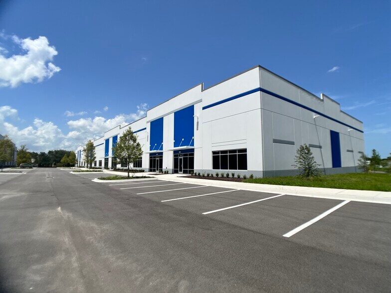 More Photos Of 440 Dundas Dr, Jacksonville Unknown For Lease