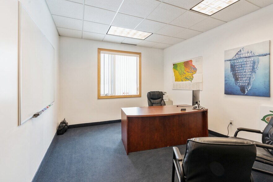 More Photos Of 2200 Gannett Ave, Des Moines Office For Sale