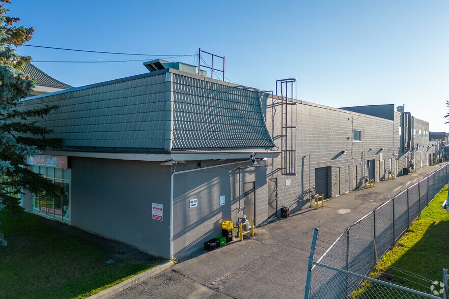 More Photos Of 3132 26 St NE, Calgary General Retail For Sale