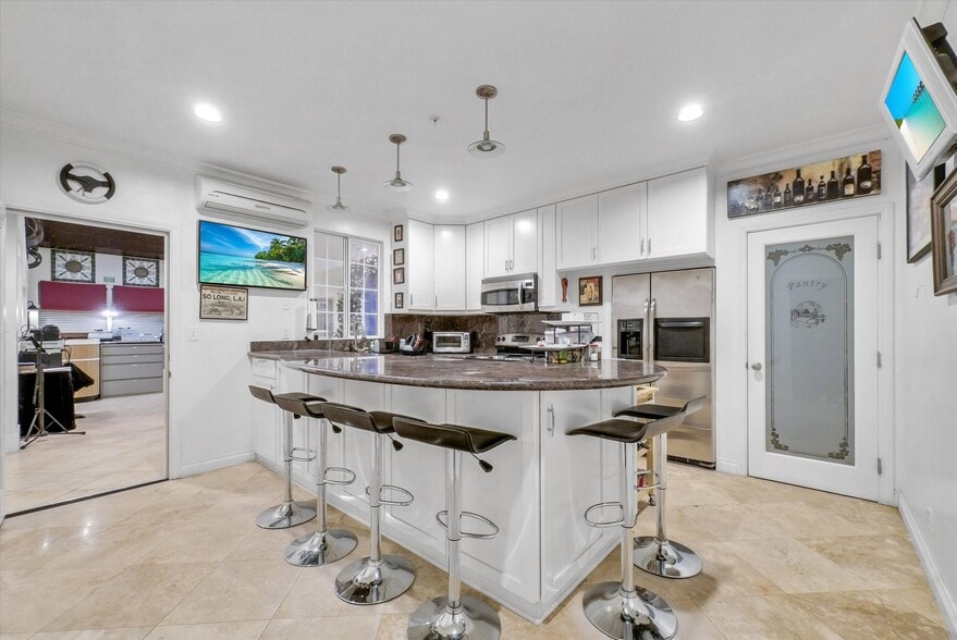 More Photos Of 13358 Monte Vista Ave, Chino Warehouse For Sale