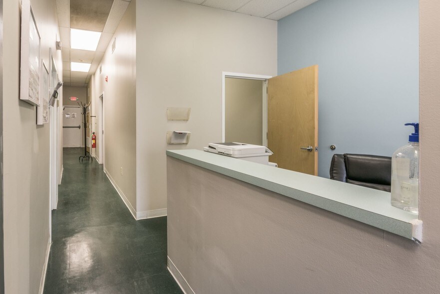 More Photos Of 12 Snowhill St, Spotswood Freestanding For Lease