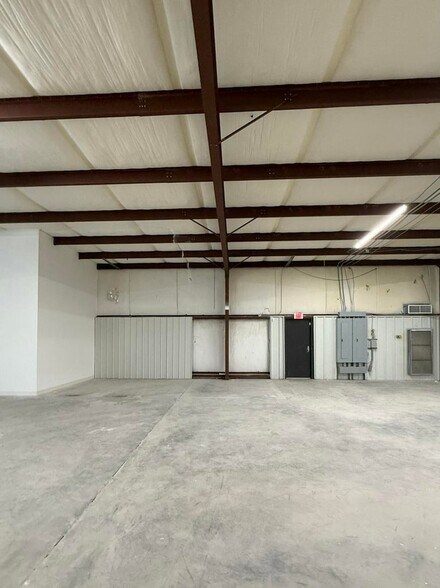 More Photos Of 133 Old Forreston Rd., Greeleyville Light Manufacturing For Sale