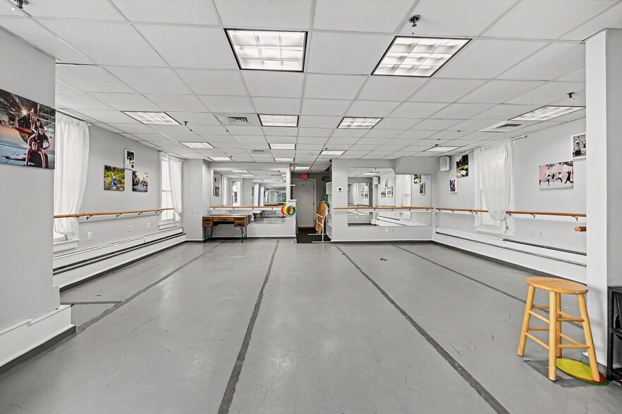 More Photos Of 245 Mill St, Greenwich Loft Creative Space For Lease