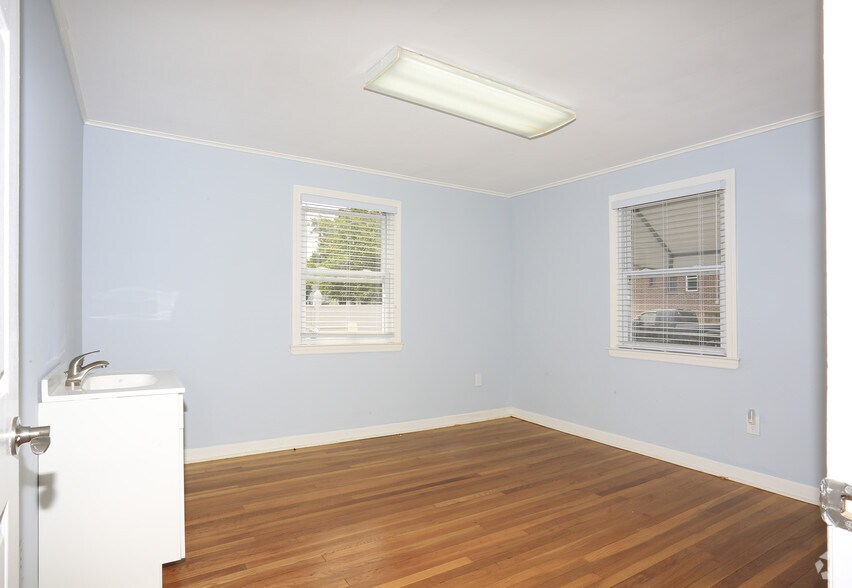 More Photos Of 415 Capitol Ave, Bridgeport Office For Lease