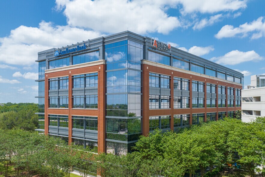 More Photos Of 3 Sugar Creek Center Blvd, Sugar Land Office For Lease