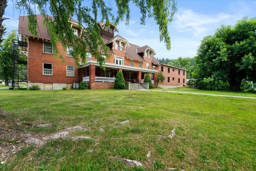 More Photos Of 99 Sather Field Rd, Silverton Lodge Meeting Hall For Sale