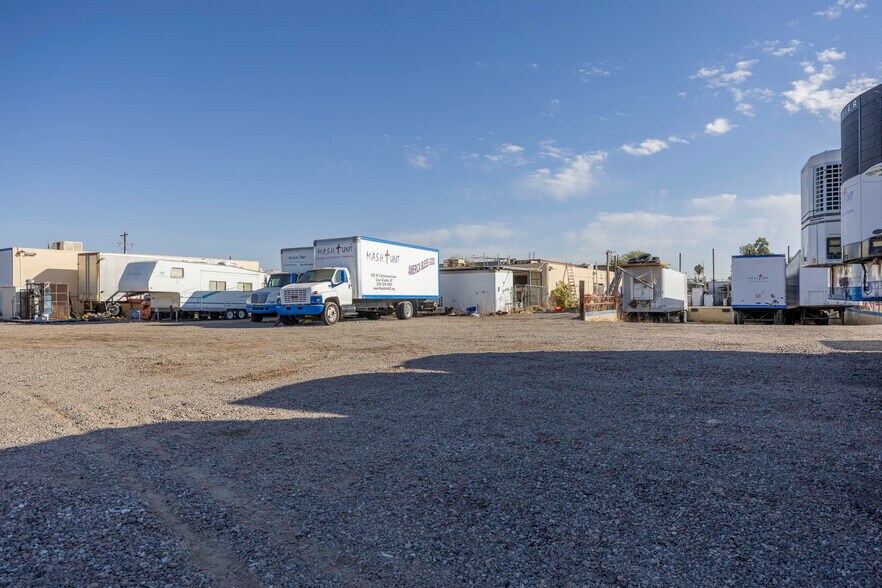 More Photos Of 655 W Cottonwood Ln, Casa Grande Showroom For Sale