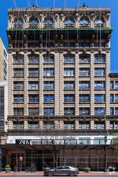 More Photos Of 31 W 34th St, New York Office For Sale