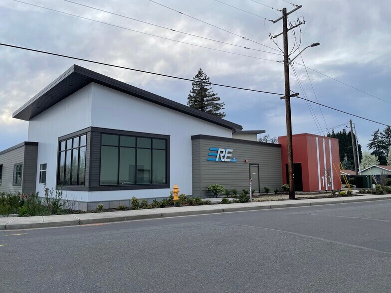 More Photos Of 1025 2nd St NW, Salem Medical For Sale