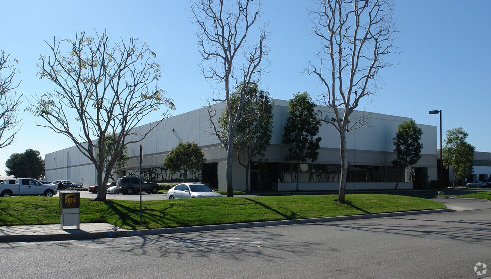 More Photos Of 4462 Corporate Center Dr, Los Alamitos Light Distribution For Lease