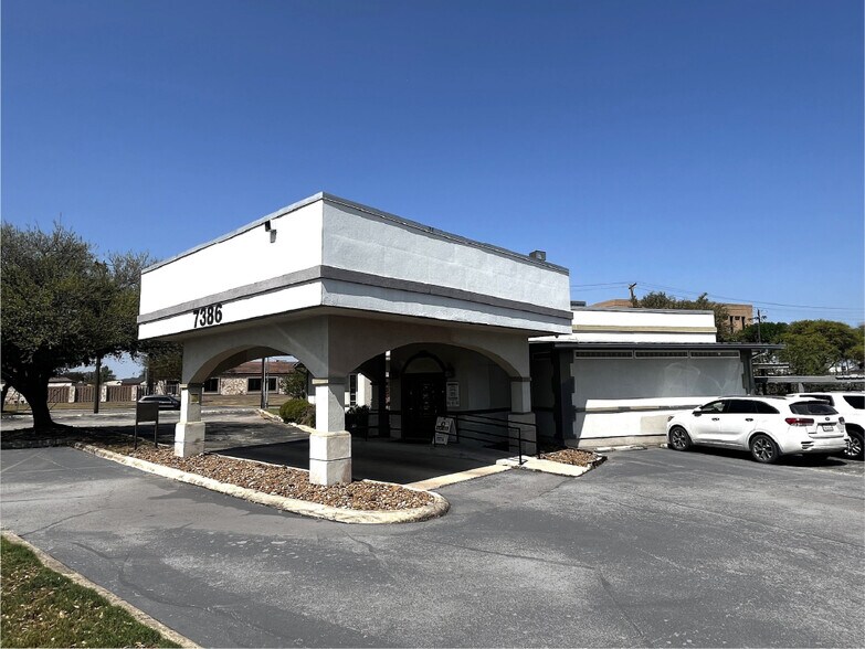 Primary Photo Of 7386 Barlite Blvd, San Antonio Medical For Sale