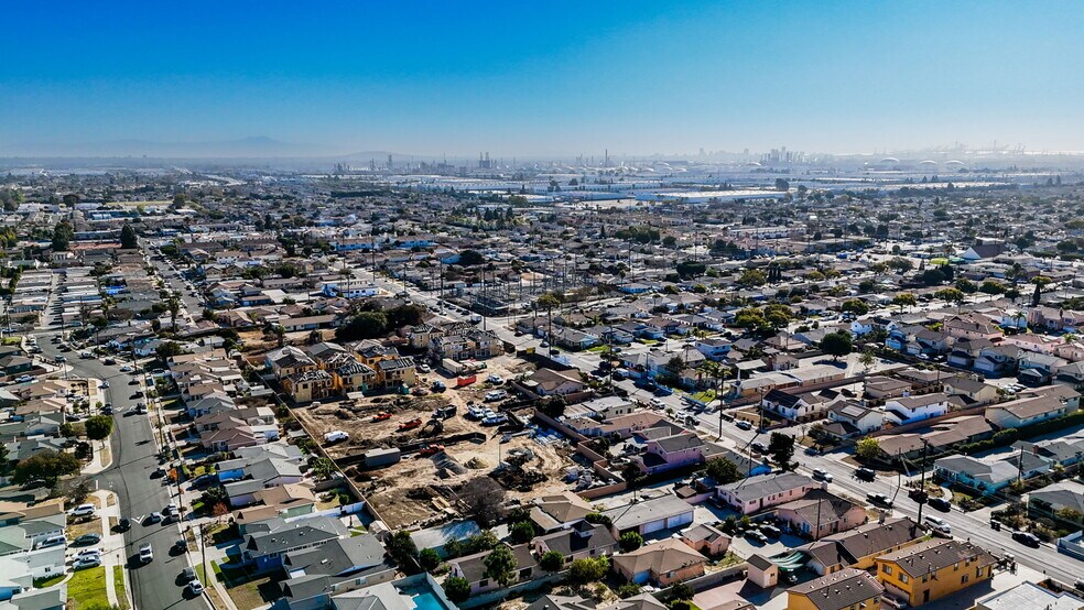 More Photos Of 339-341 E 220th St, Carson Multifamily For Sale