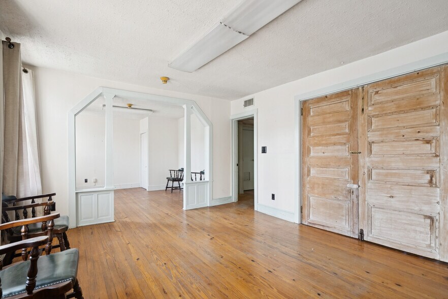 More Photos Of 201-203 E Broadway, Salem Office For Sale