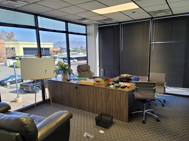 More Photos Of 7580 E Gray Rd, Scottsdale Office For Lease