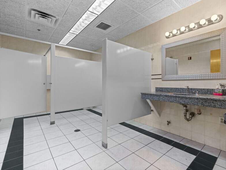 More Photos Of 12 Washington St, Natick Office For Lease