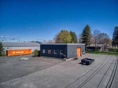 More Photos Of 301 Rue Notre-Dame, Bon-conseil Service For Sale