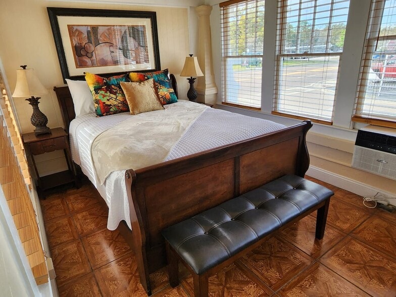 More Photos Of 5409 N Florida Ave, Tampa Apartments For Lease