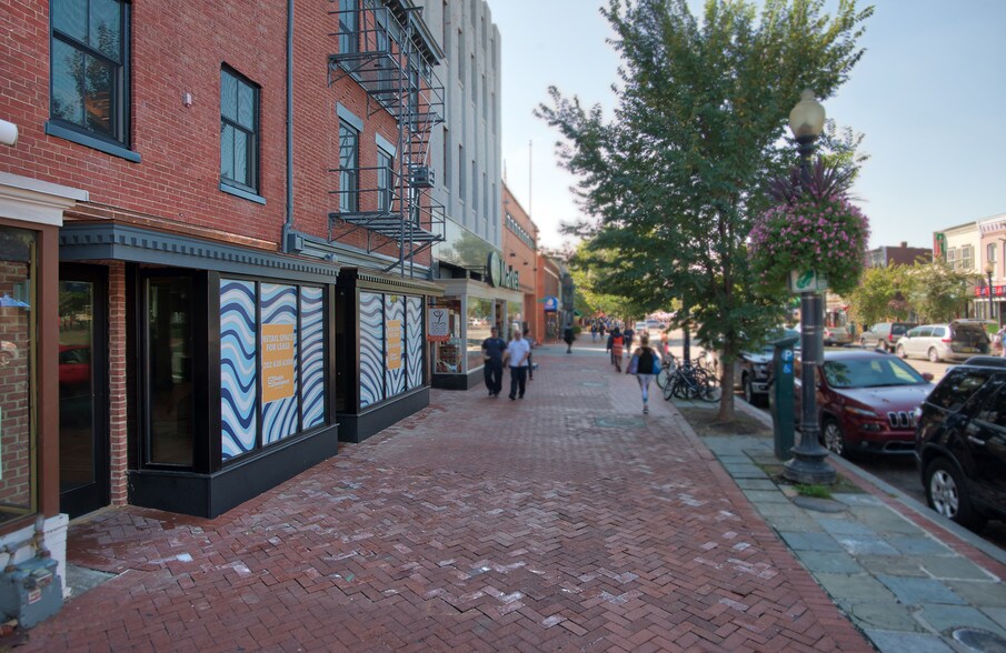 More Photos Of 406 8th St SE, Washington Storefront Retail Office For Lease