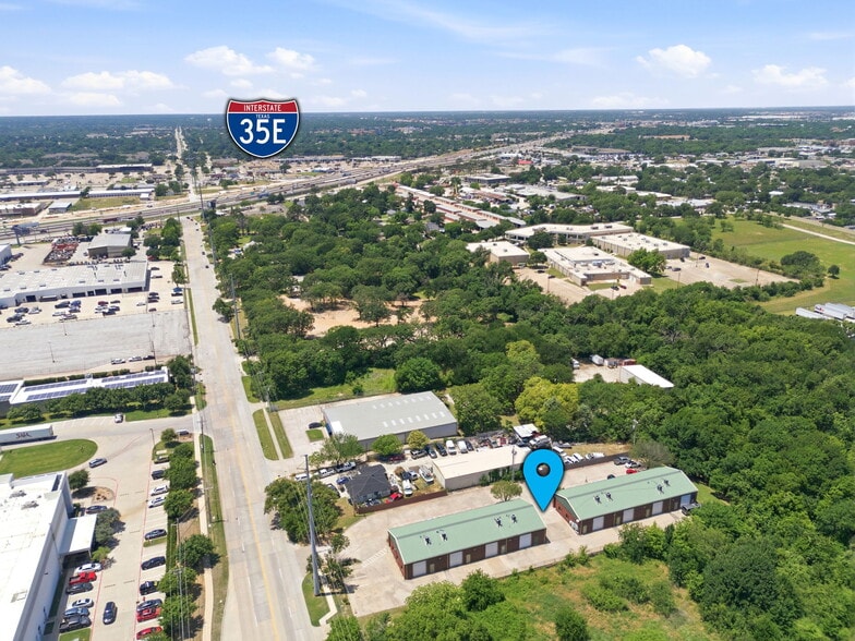 More Photos Of 519 Bennett Ln, Lewisville Flex For Sale