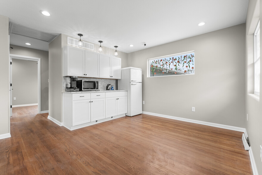 More Photos Of 705 E 23rd St S, Independence Office For Sale
