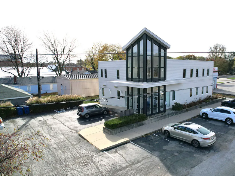 Primary Photo Of 711 E 65th St, Indianapolis Office For Lease