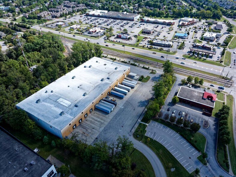 More Photos Of 12415 Old Lagrange Rd, Louisville Warehouse For Lease