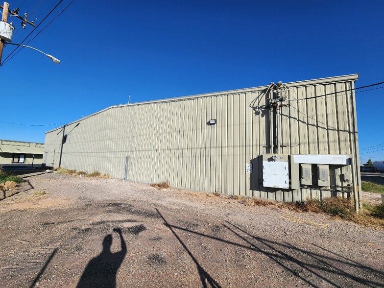 More Photos Of 425 S Main St, Coolidge Manufacturing For Lease