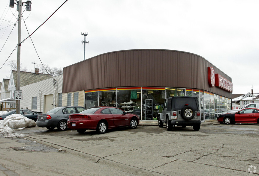 Primary Photo Of 167 Cleveland St, Elyria Freestanding For Sale