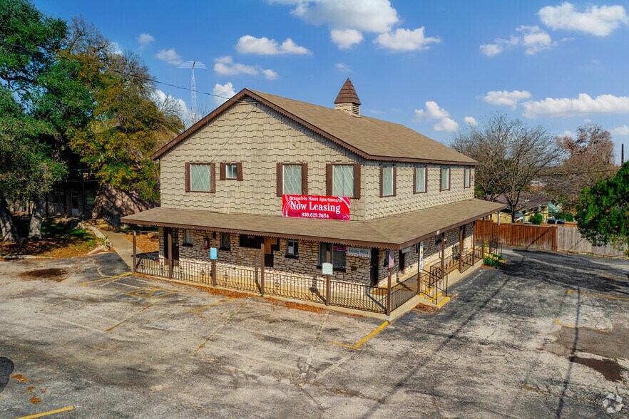 More Photos Of 730 Howard St, New Braunfels Apartments For Sale