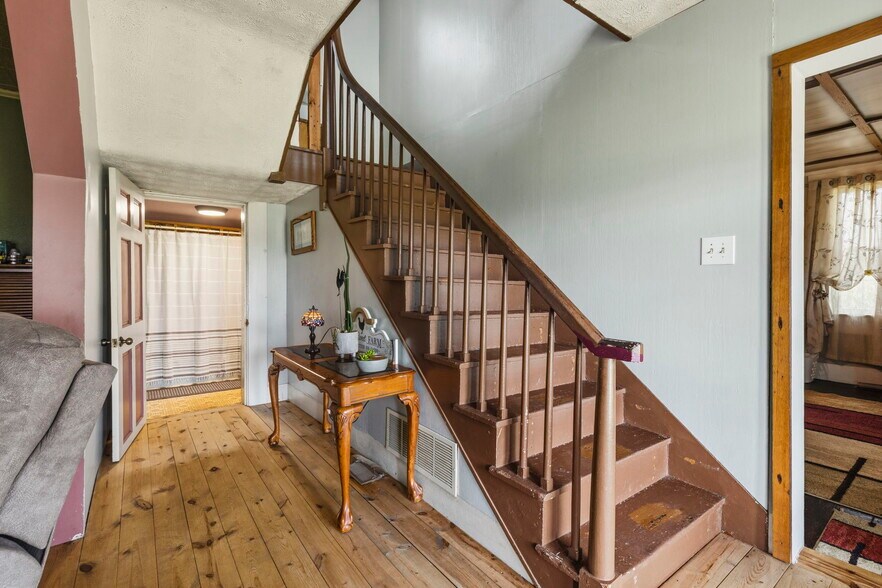 More Photos Of 9228 Stoutsville Pike, Stoutsville Land For Sale