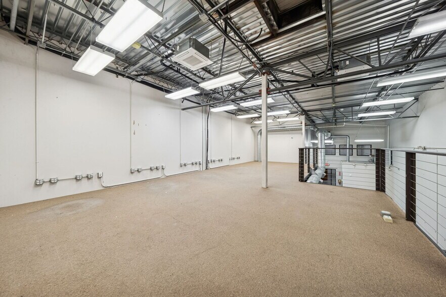 More Photos Of 111 Cooperative Way, Georgetown Flex For Lease