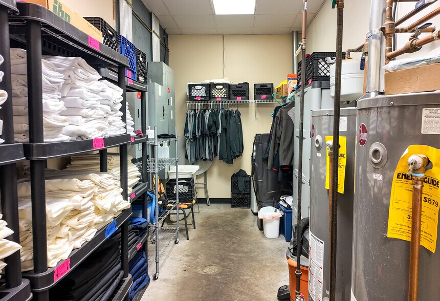 More Photos Of 26665 481st Ave, Brandon General Retail For Sale