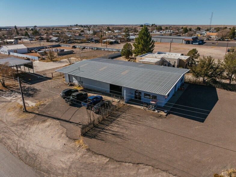 More Photos Of 601 W San Antonio St, Marfa Showroom For Sale